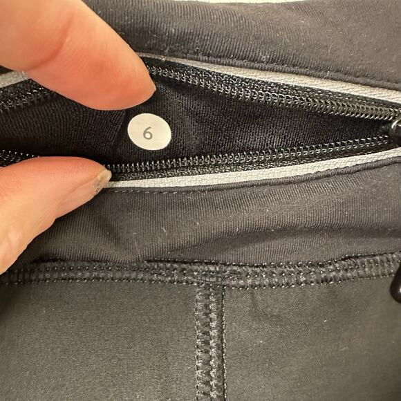 6 Lululemon Speed Up Short 2.5″ Black High-Rise Lined Active Shorts Athleisure - Picture 7 of 8